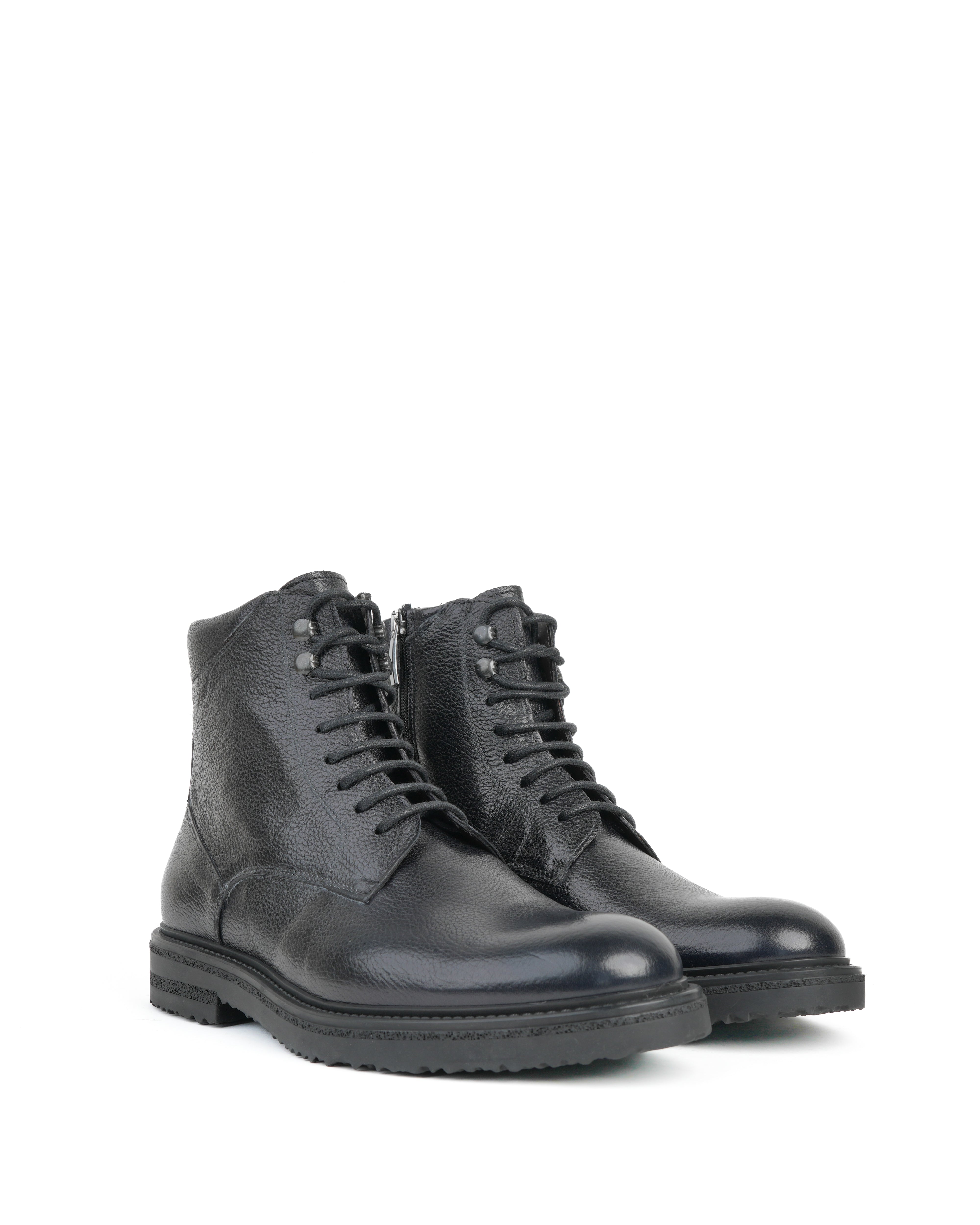 Botas de lujo SHALAPI 1.1 con punta lisa en piel flor en color negro