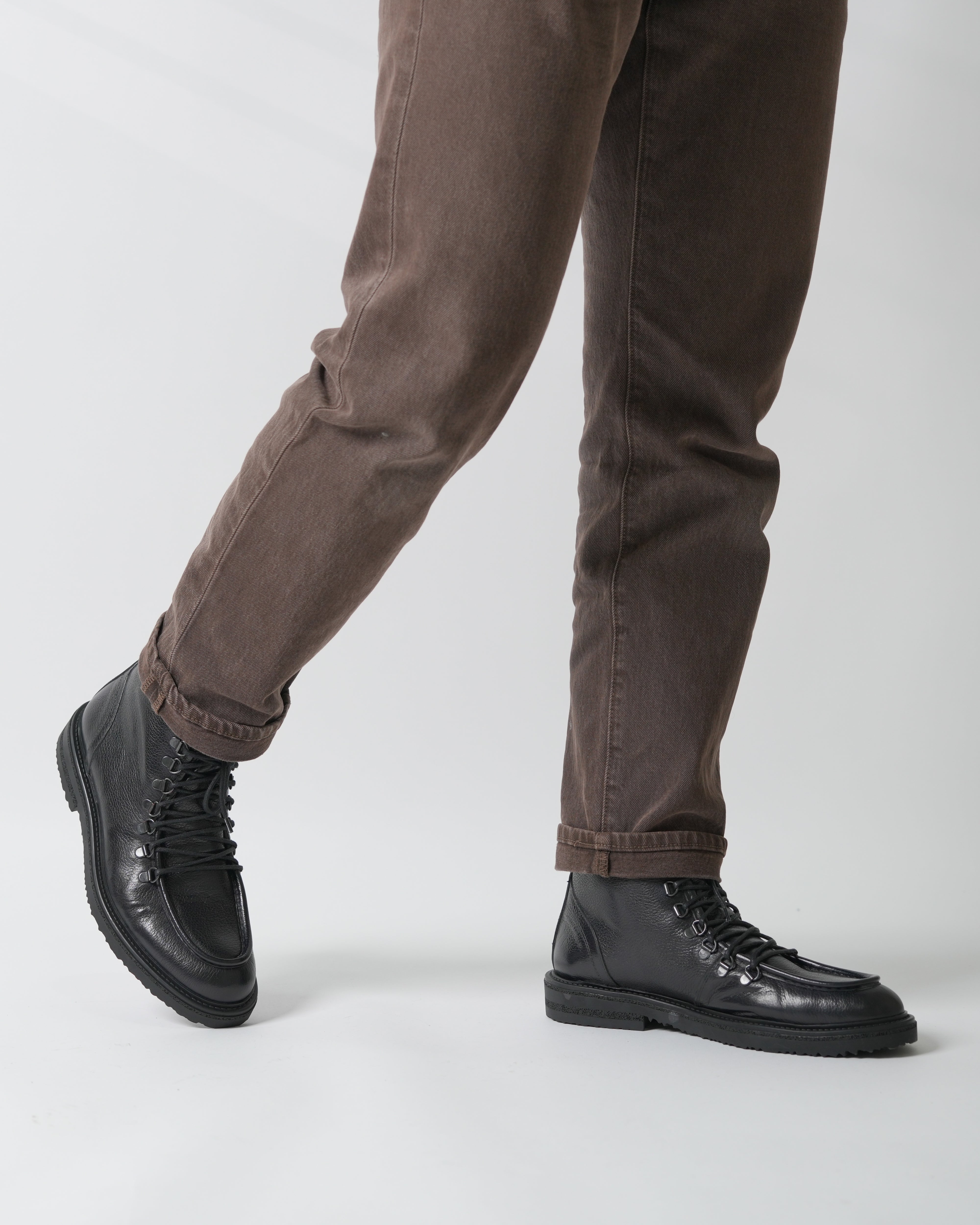 SHALAPI Fracap 1.1 luxury boots in full grain leather in black