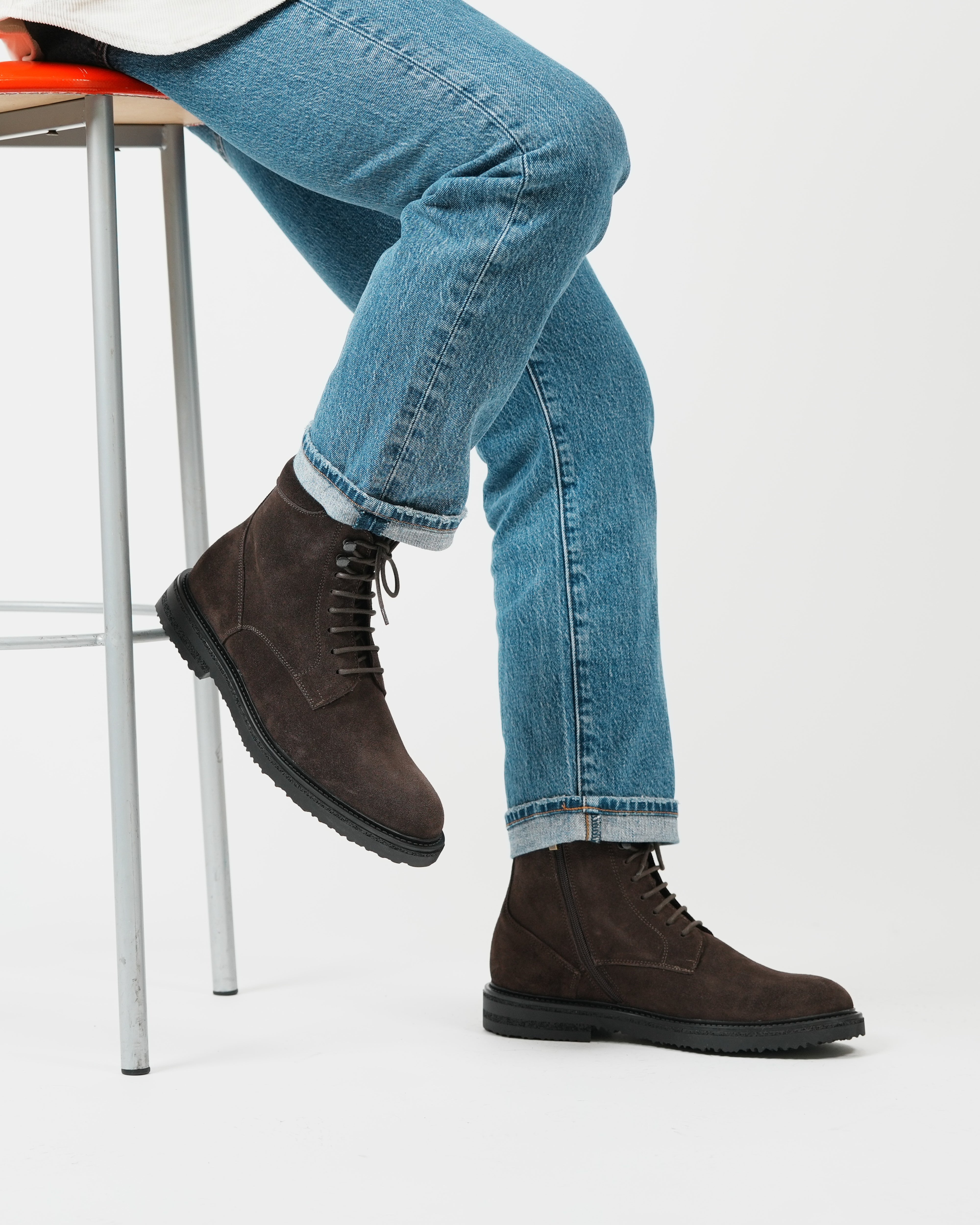 Botas de lujo SHALAPI 1.1 con puntera lisa en ante marrón 